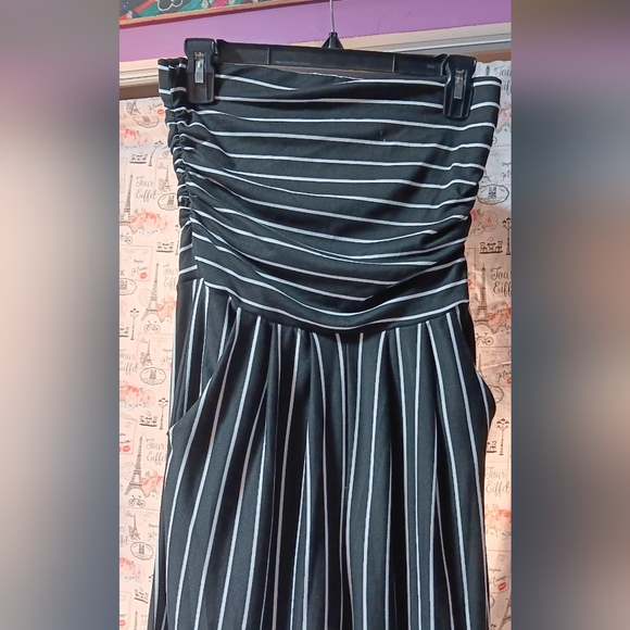 Heart ❤️ Hips. Jumpsuit - Picture 5 of 5